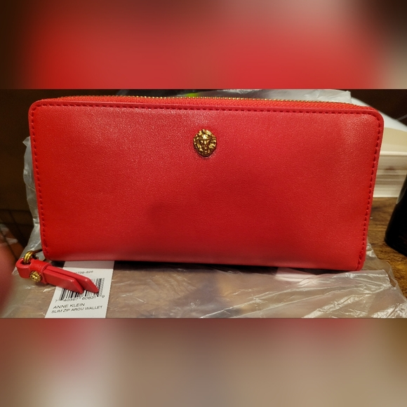 Anne Klein Red Wallet - Picture 1 of 5